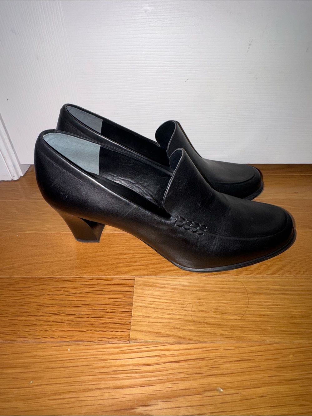 Franco Sarto Black Nolan Loafers. Size 6.5 M. Run Small. Fits size 6.